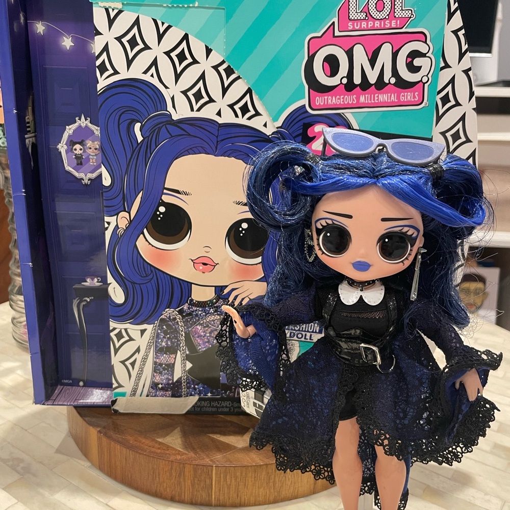 LOL Surprise OMG Moonlight Doll with Blue Outfit